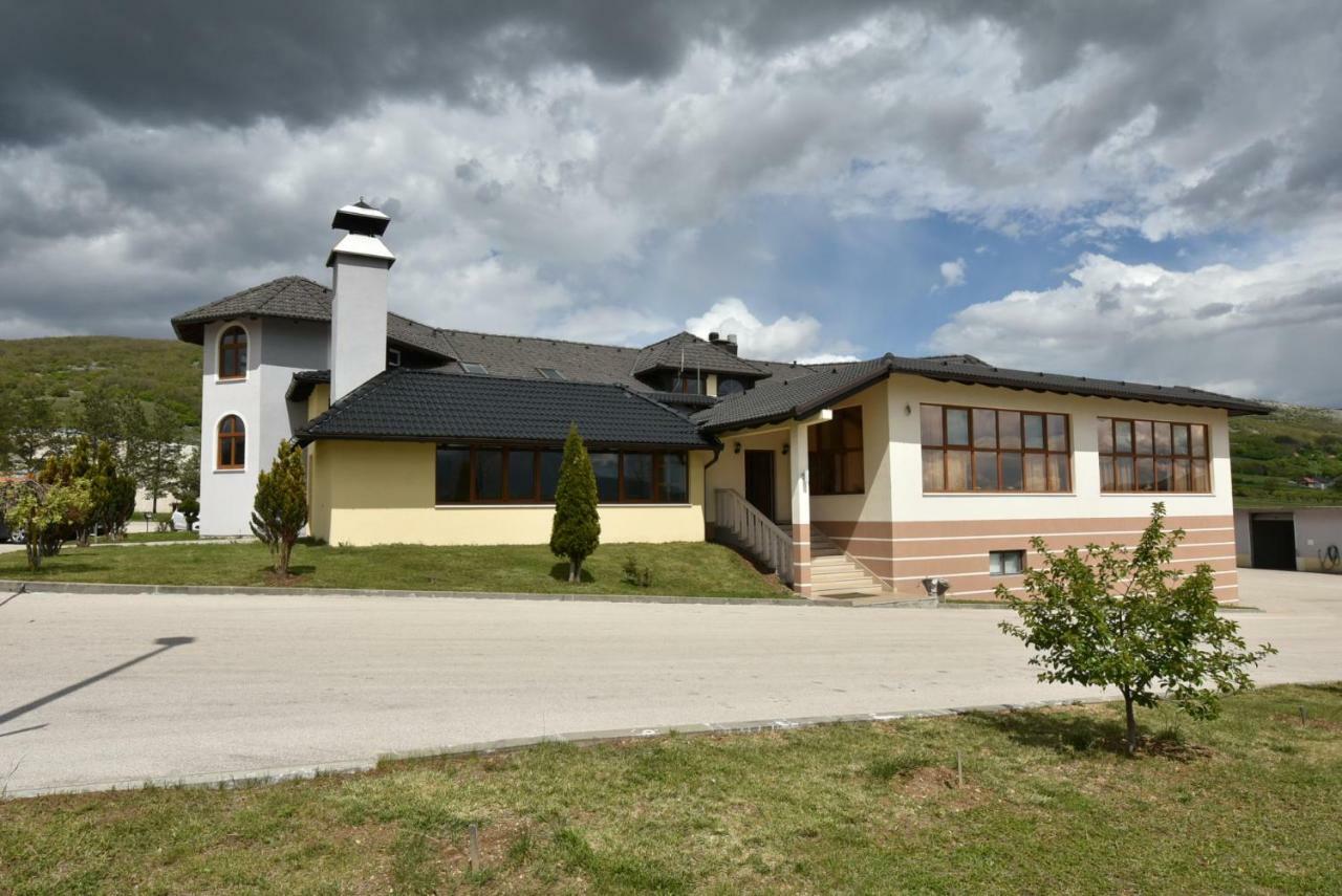 Motel Vujeva Ливно Экстерьер фото
